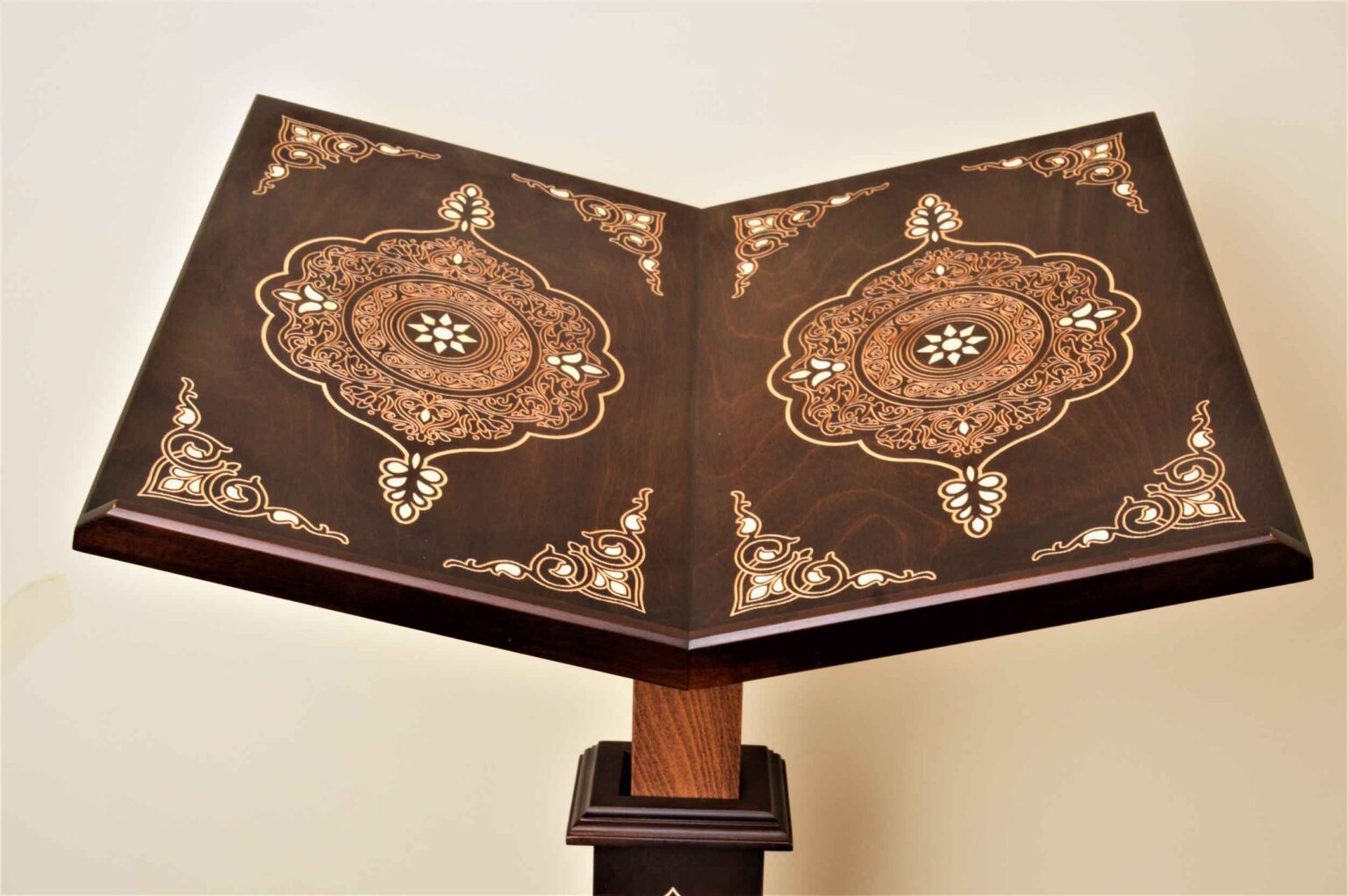 Quran Wooden standType02